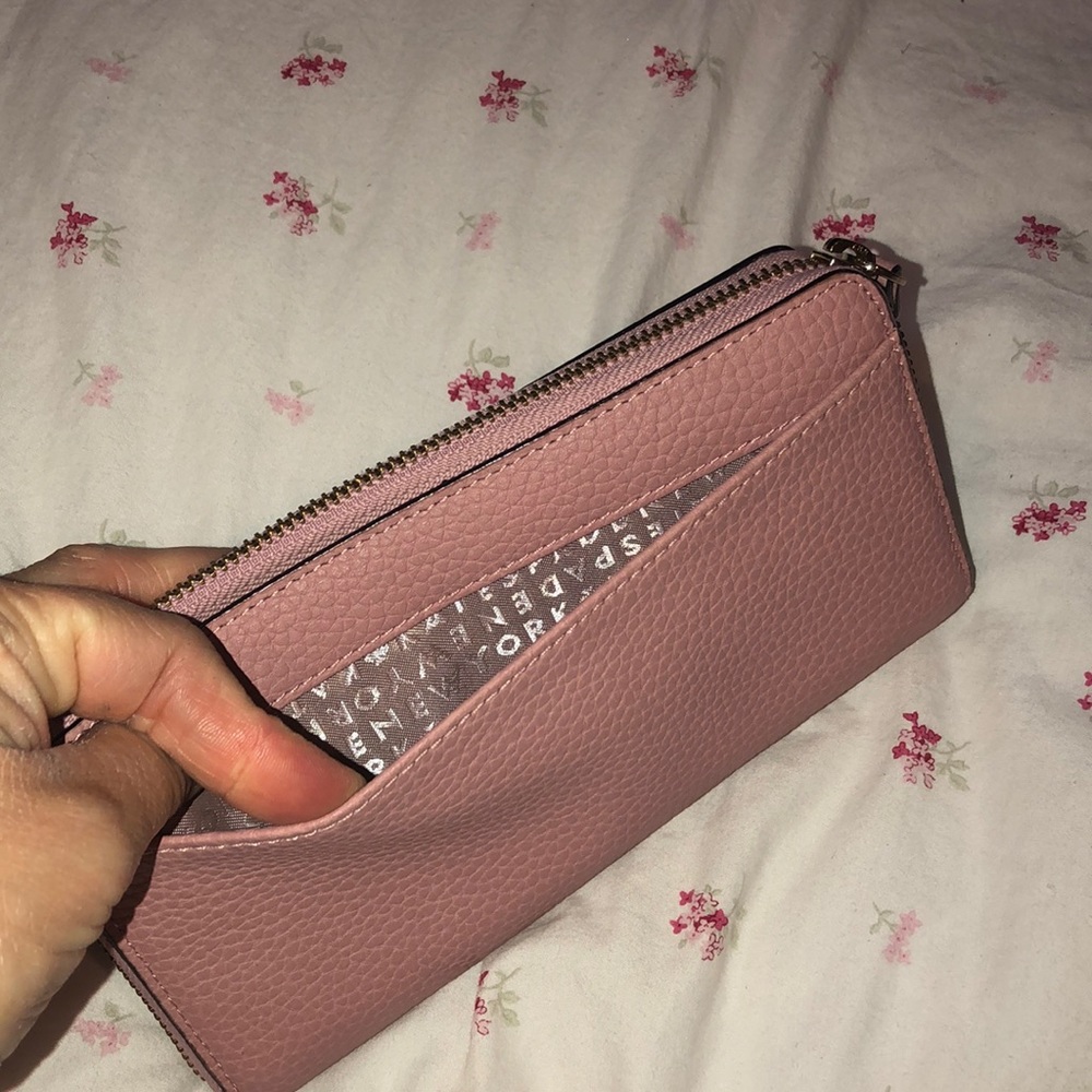 🎀 Authentic Kate Spade Wallet 🎀 - Picture 2 of 4